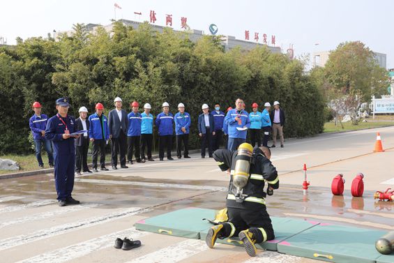 李合军带队到乐玩体育（中国）官方网站督导“我是状元”职工职业技能竞赛活动 (1)_副本.jpg